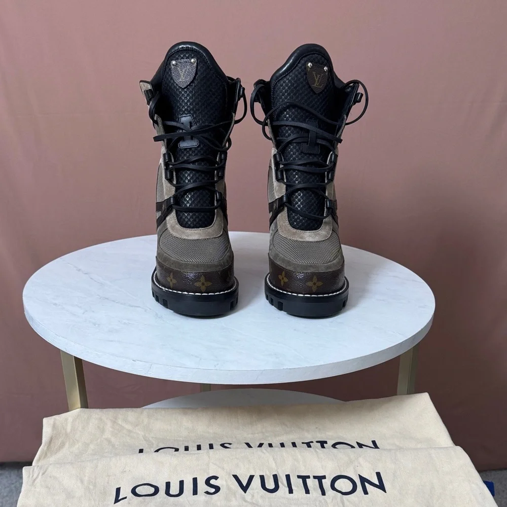 Louis Vuitton Beige and Black Heeled Boots - Picture 11 of 11